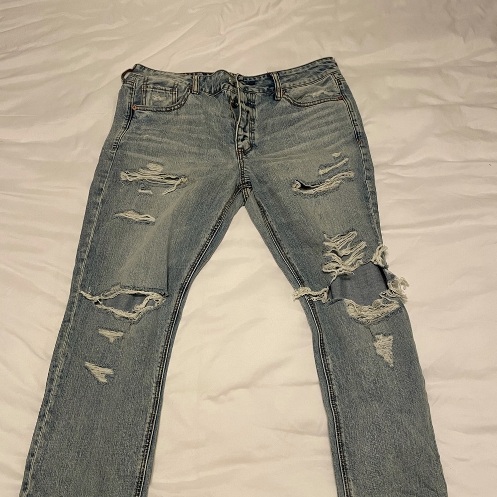American Eagle Distressed Tomgirl Jeans 14